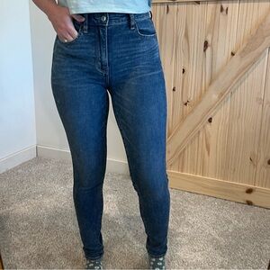 American Eagle Super High Rise Jegging